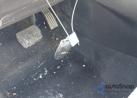 2015 Ford Focus Titanium z USA, uszkodzony, nr VIN 1FADP3J27FL323084